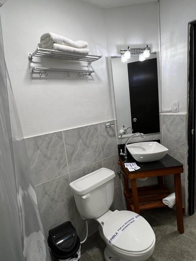 Hotel Perla Central 瓜亚基尔 外观 照片
